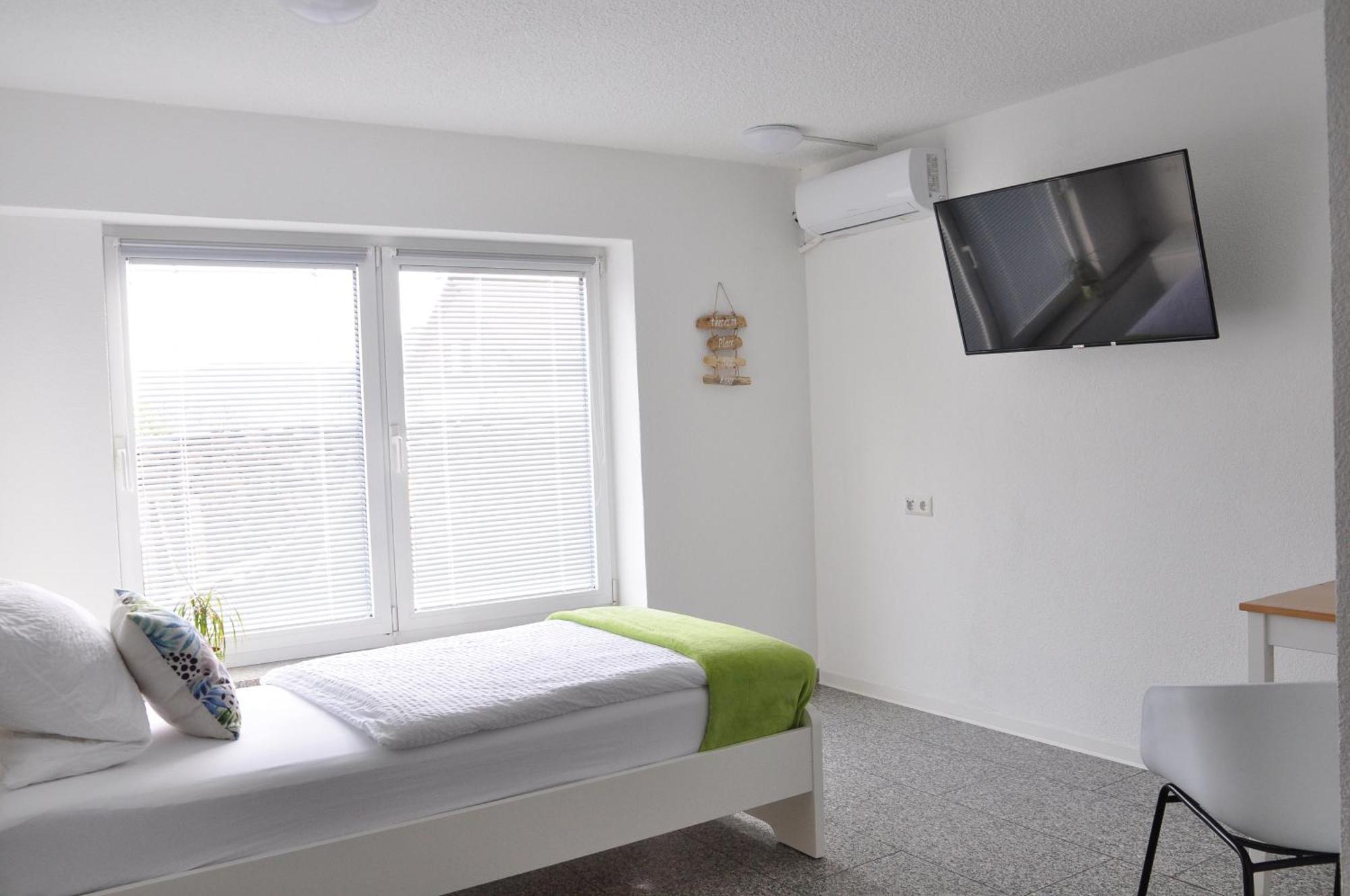 N37 -Modern Eingerichtete Zimmer In Ruhiger Lage Aldingen  المظهر الخارجي الصورة